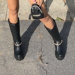 Stylish Chunky Leather Boots
